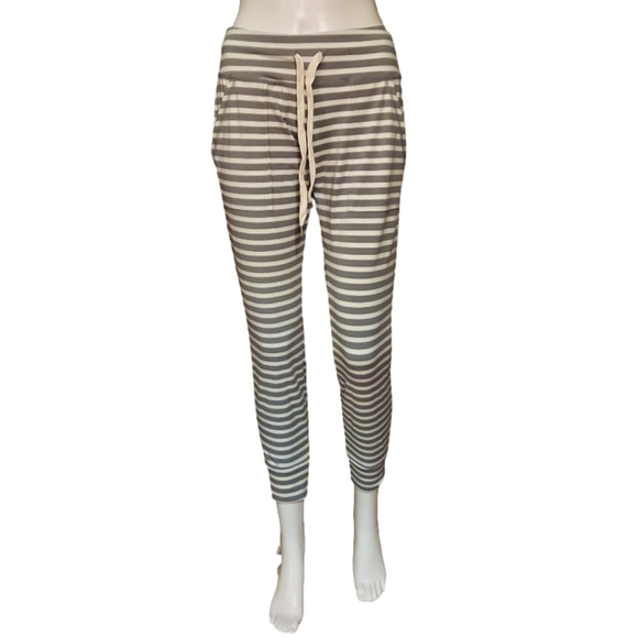 Grace & Lace Live In Loungers/Loggers In Grey/Ivory Stripe - Picture 2 of 14